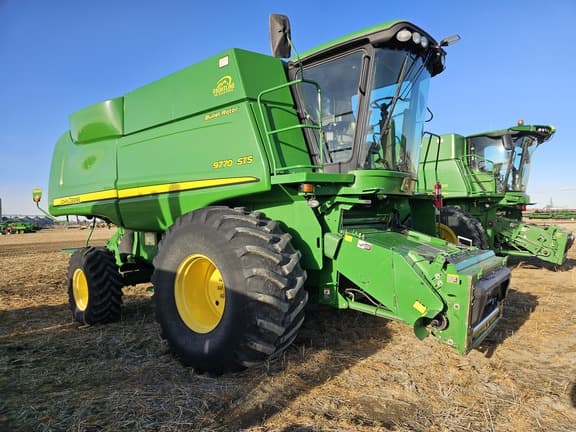 Image of John Deere 9770 STS equipment image 1