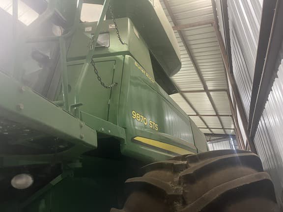 Image of John Deere 9870 STS equipment image 3