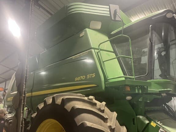 Image of John Deere 9870 STS equipment image 1