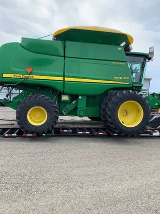 Image of John Deere 9870 STS equipment image 4