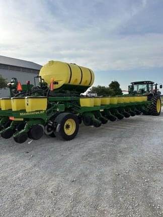 Image of John Deere DB44 equipment image 2