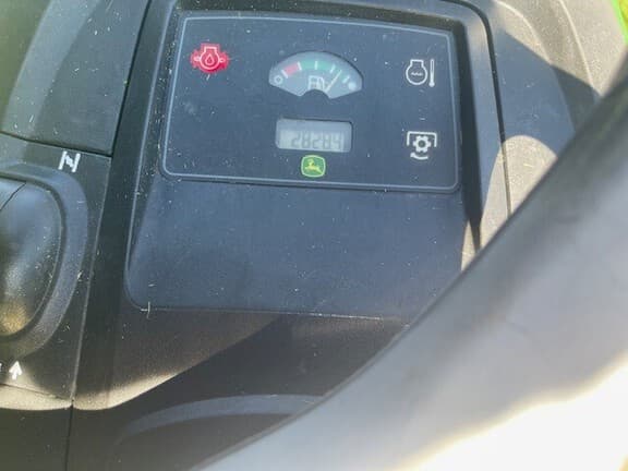 Image of John Deere X500 equipment image 4