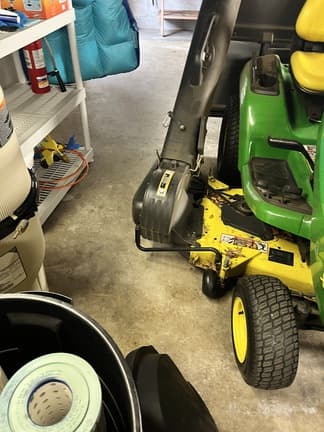 Image of John Deere X540 equipment image 2