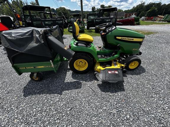 Image of John Deere X540 equipment image 4