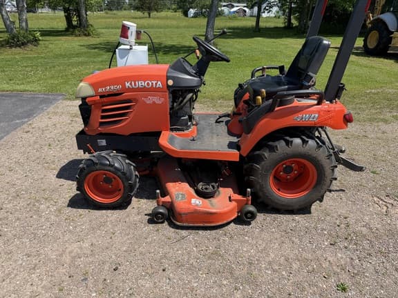 Image of Kubota BX2350 equipment image 4
