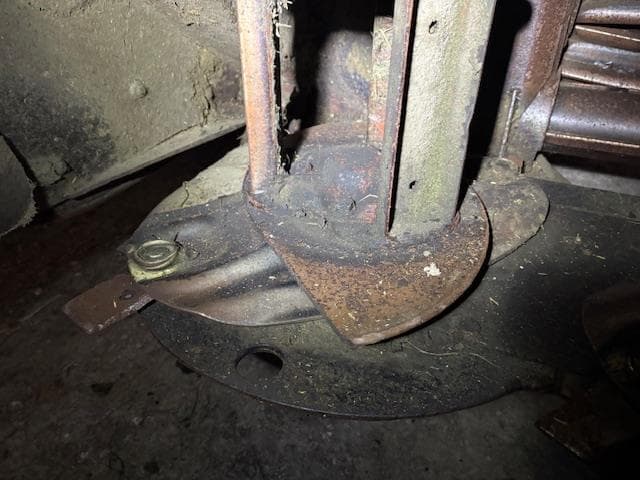 Image of Massey Ferguson 1372 equipment image 2