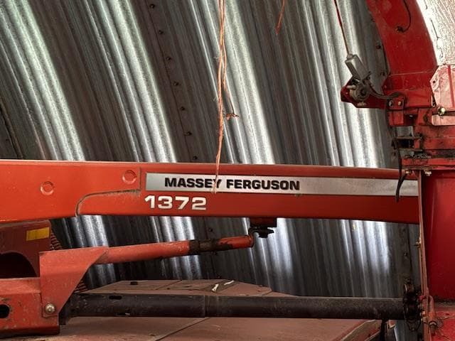 Image of Massey Ferguson 1372 equipment image 1