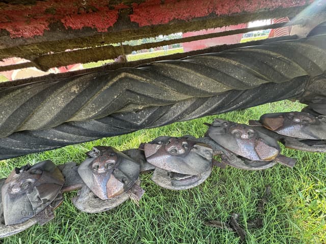 Image of New Holland 1411 equipment image 3