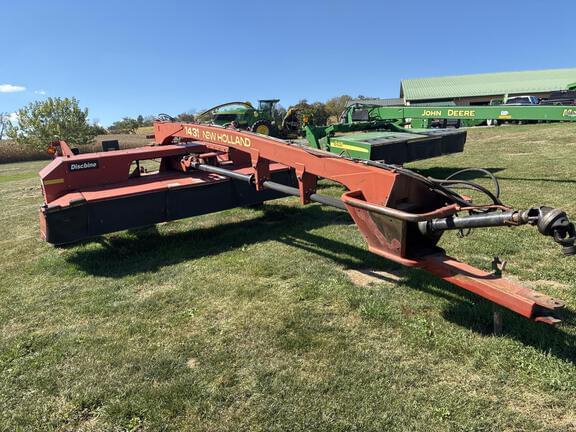 Image of New Holland 1431 Image 0