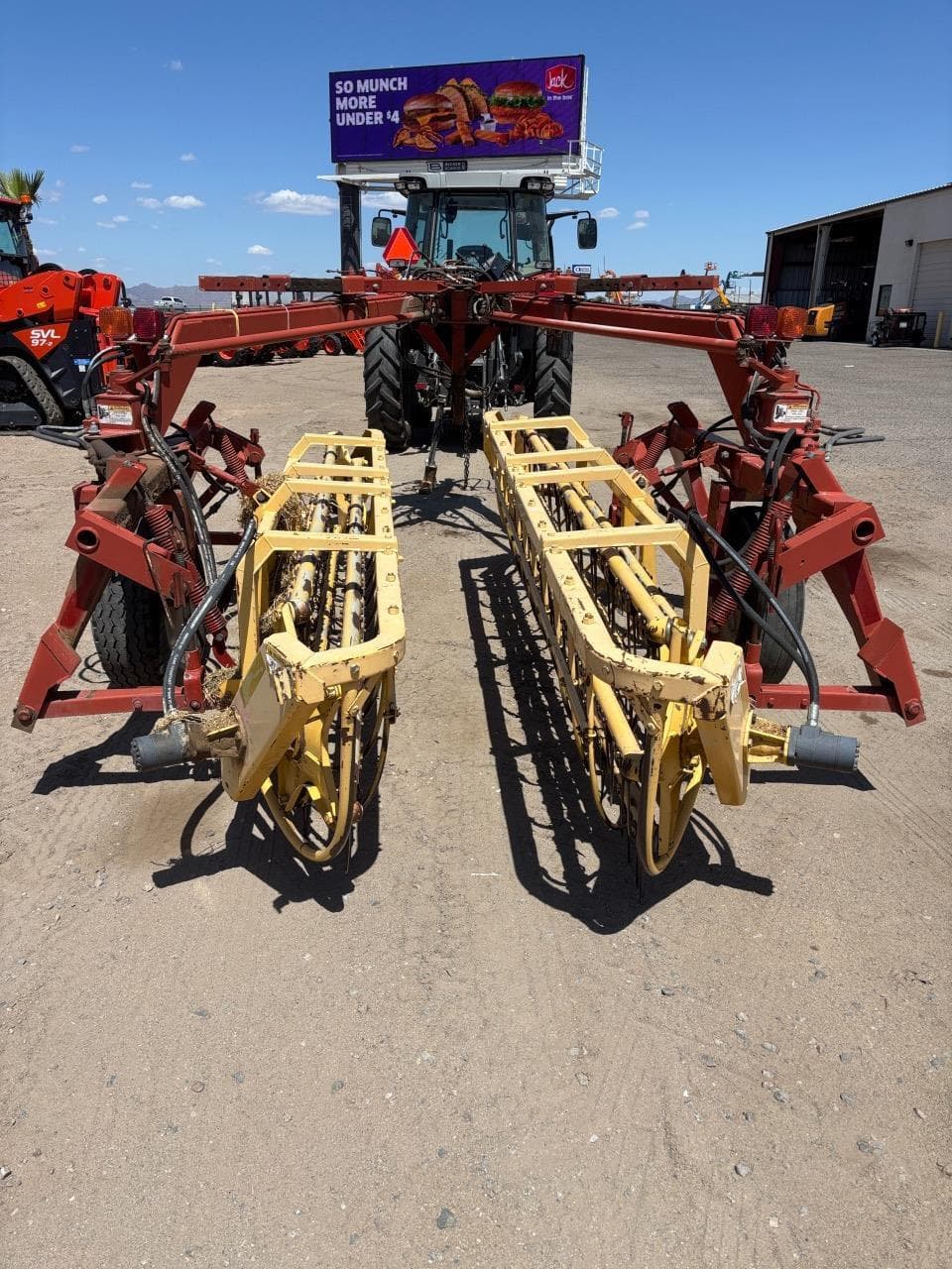 Image of New Holland 216 Image 1