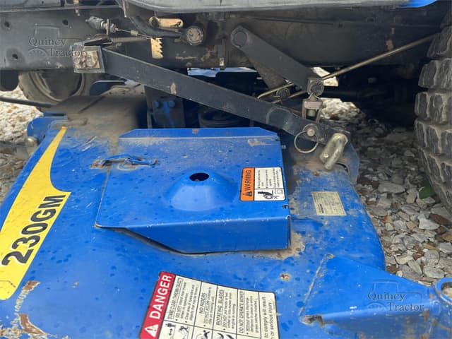 Image of New Holland T1030 equipment image 2