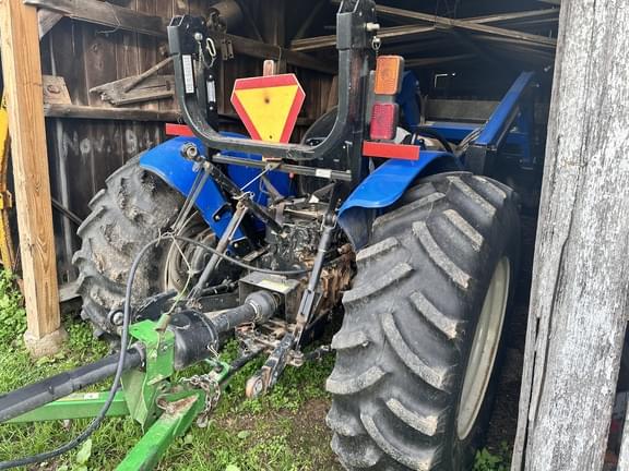 Image of New Holland TT75A equipment image 1