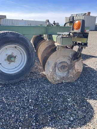 Image of Wishek 612N equipment image 3