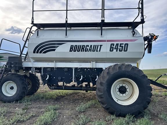 Image of Bourgault 5710 equipment image 4