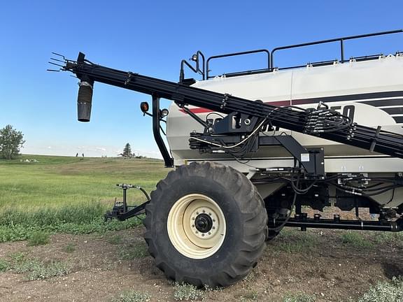 Image of Bourgault 5710 equipment image 2