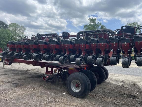 Image of Case IH 1240 equipment image 4
