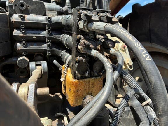 Image of Case IH Puma 140 equipment image 4