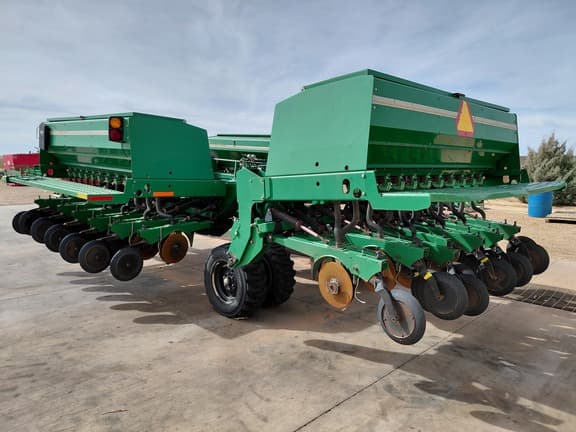 Image of Great Plains 3S-3000 equipment image 2