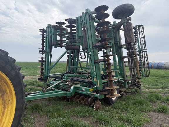 2009 Great Plains 4000TC Equipment Image0