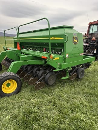 Image of John Deere 1590 equipment image 3