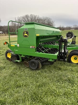Image of John Deere 1590 equipment image 1