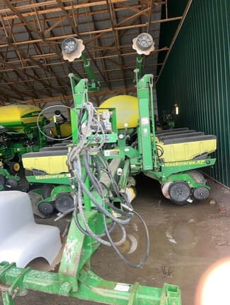 2009 John Deere 1770 Equipment Image0