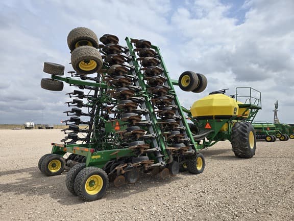 Image of John Deere 1890 equipment image 4