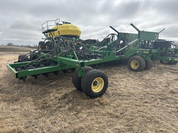 2009 John Deere 1890 Equipment Image0