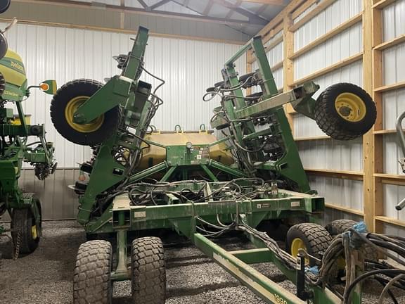 Image of John Deere 1990 Primary image