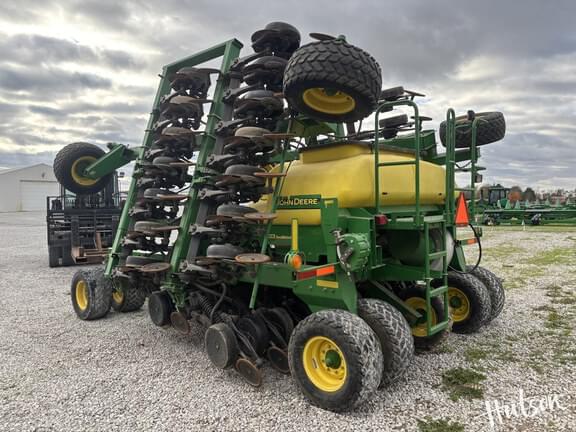 Image of John Deere 1990 equipment image 2