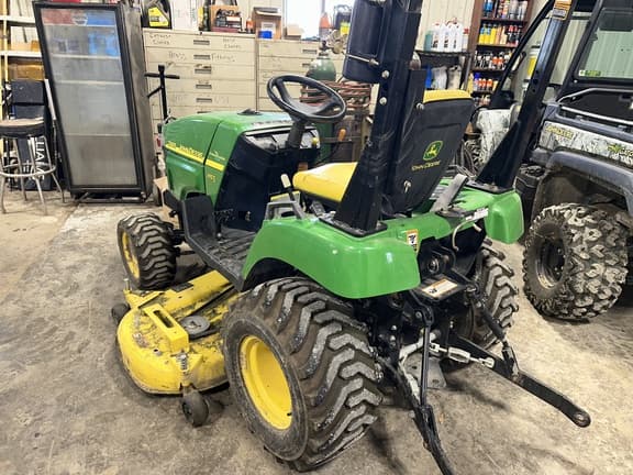 Image of John Deere 2305 equipment image 2
