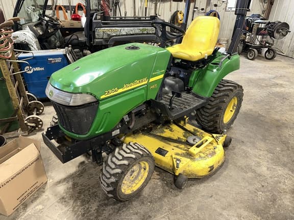 Image of John Deere 2305 equipment image 1