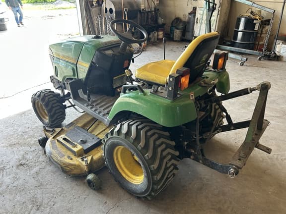 Image of John Deere 2305 equipment image 4