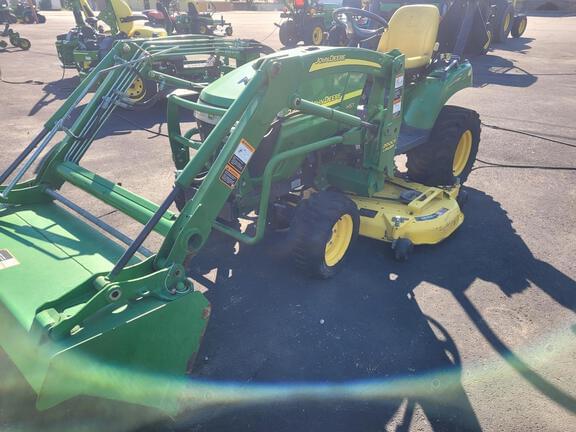 Image of John Deere 2305 equipment image 2