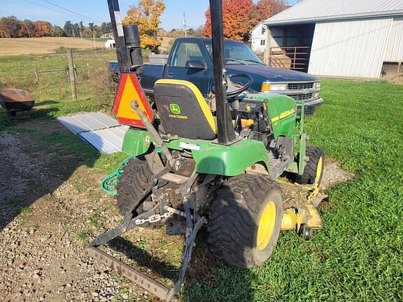 Image of John Deere 2305 equipment image 3