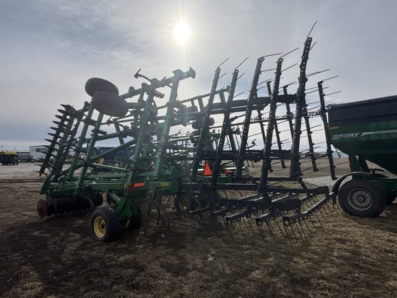 Image of John Deere 2310 equipment image 2