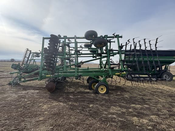 Image of John Deere 2310 equipment image 1