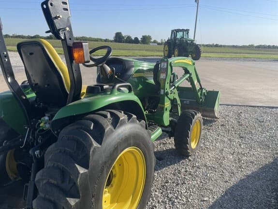 Image of John Deere 3720 equipment image 2