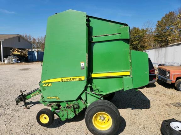 2009 John Deere 468 MegaWide Plus Equipment Image0