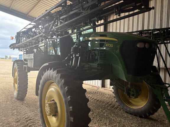 2009 John Deere 4730 Equipment Image0