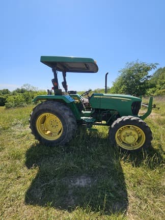 Image of John Deere 5075E equipment image 3