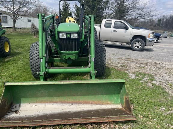 Image of John Deere 5075M equipment image 2