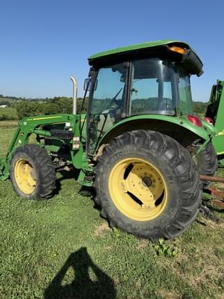 Image of John Deere 5101E equipment image 3