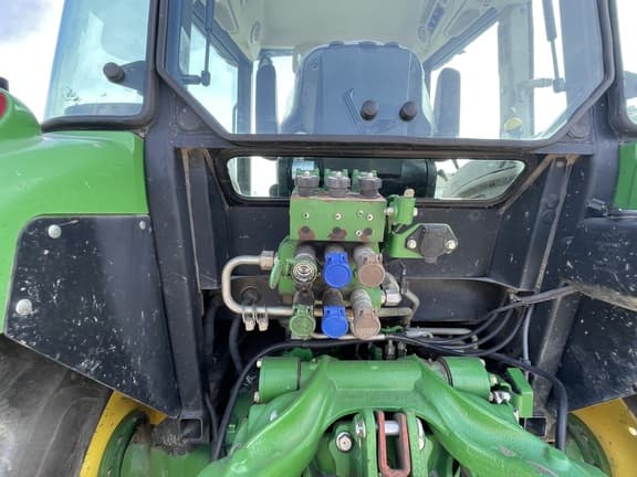 Image of John Deere 5105M equipment image 4