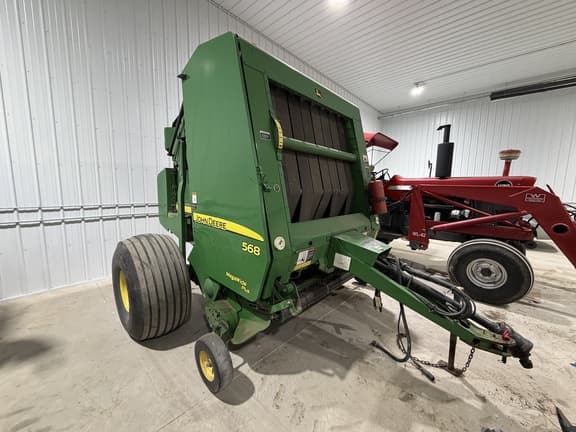 Image of John Deere 568 Image 0