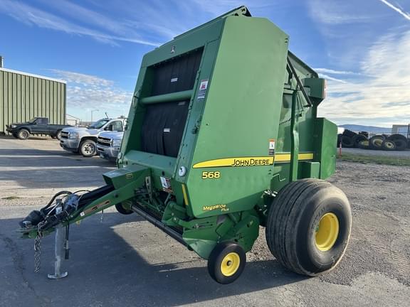 Image of John Deere 568 equipment image 2