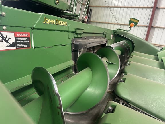 Image of John Deere 606C equipment image 2