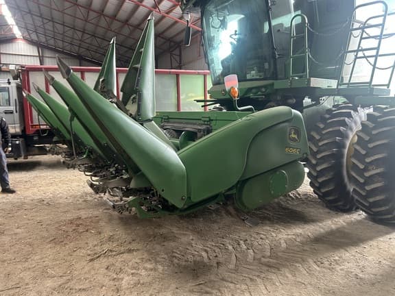 Image of John Deere 606C Primary image