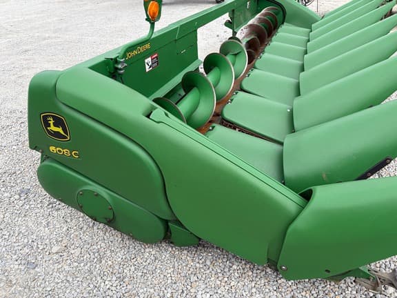Image of John Deere 608C equipment image 2