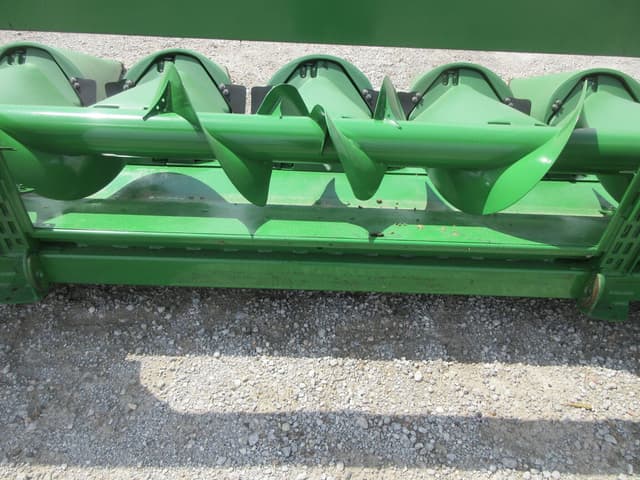 Image of John Deere 608C equipment image 4